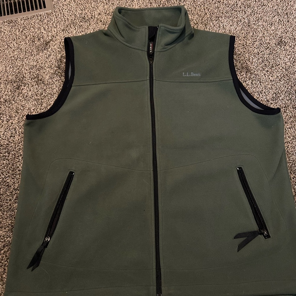 L.L. Bean Men's Green Vest